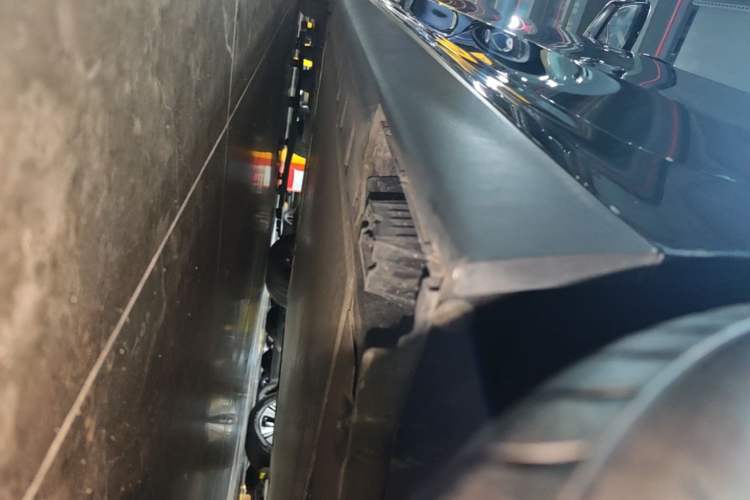 Used BMW i3 2024 eDrive 35 L Left Side Sill