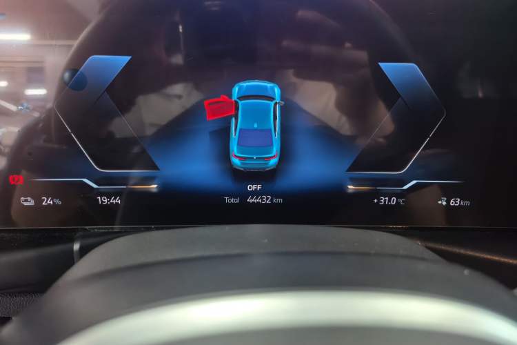 Used BMW i3 2024 eDrive 35 L Odometer Close Up
