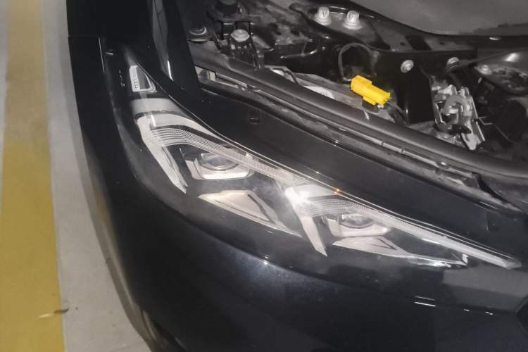 Used BMW i3 2024 eDrive 35 L Right Front Headlight