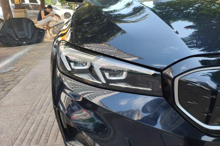 Used BMW i3 2024 eDrive 35 L Right Front Headlight