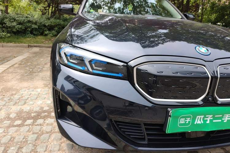 Used BMW i3 2024 eDrive 40 L Midnight Sports Package Right Front Headlight