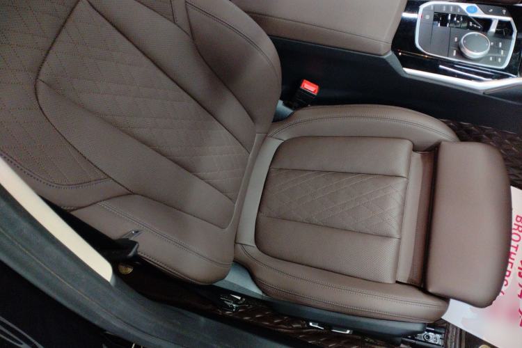 Used BMW i3 2024 eDrive 35 L Right Front Seat