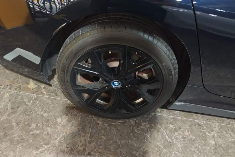 Used BMW i3 2024 eDrive 35 L Right Rear Wheel Hub