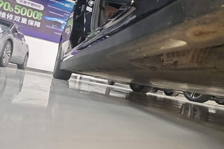 Used BMW i3 2024 eDrive 35 L Right Side Sill
