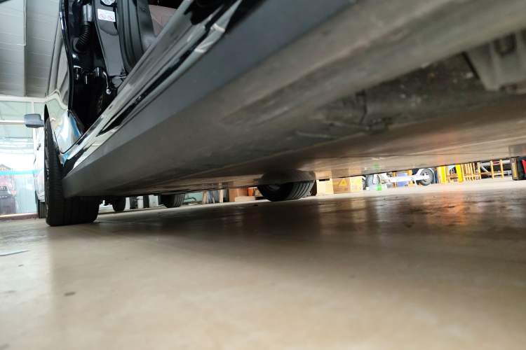 Used BMW i3 2024 eDrive 35 L Right Side Sill
