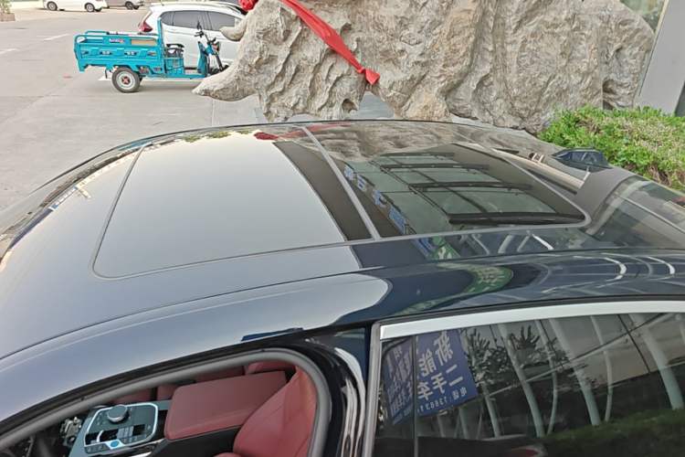 Used BMW i3 2024 eDrive 35 L Roof
