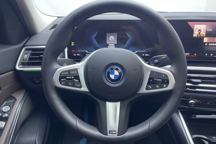 Used BMW i3 2024 eDrive 35 L Steering Wheel