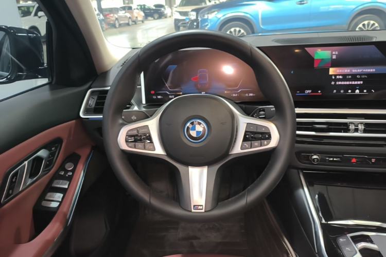 Used BMW i3 2024 eDrive 35 L Steering Wheel