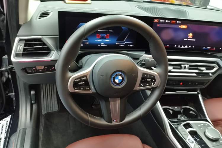 Used BMW i3 2024 eDrive 35 L Steering Wheel