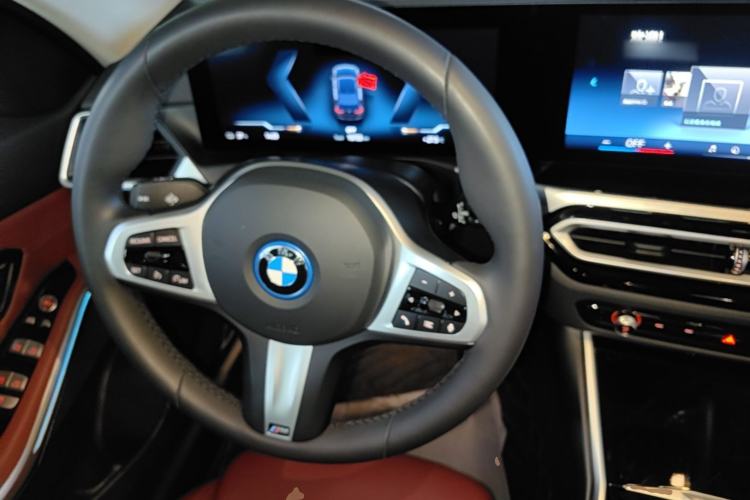 Used BMW i3 2024 eDrive 35 L Steering Wheel