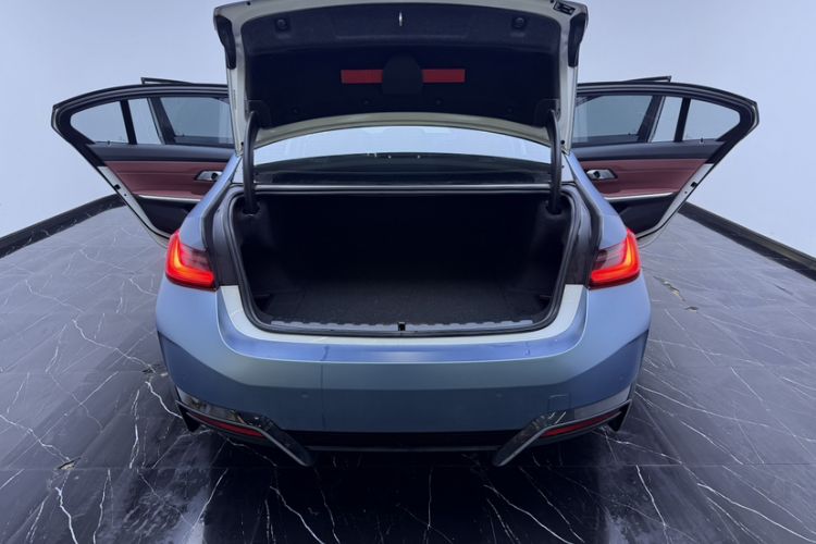 Used BMW i3 2024 eDrive 35 L Trunk