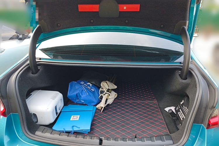 Used BMW i3 2024 eDrive 35 L Trunk