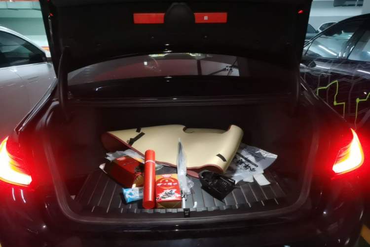 Used BMW i3 2024 eDrive 35 L Trunk