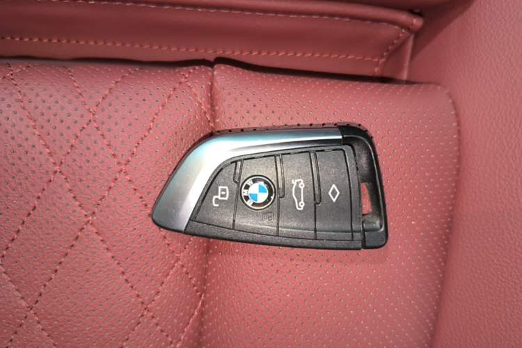 Used BMW i3 2024 eDrive 35 L Vehicle Key