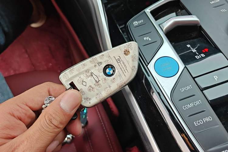 Used BMW i3 2024 eDrive 35 L Vehicle Key