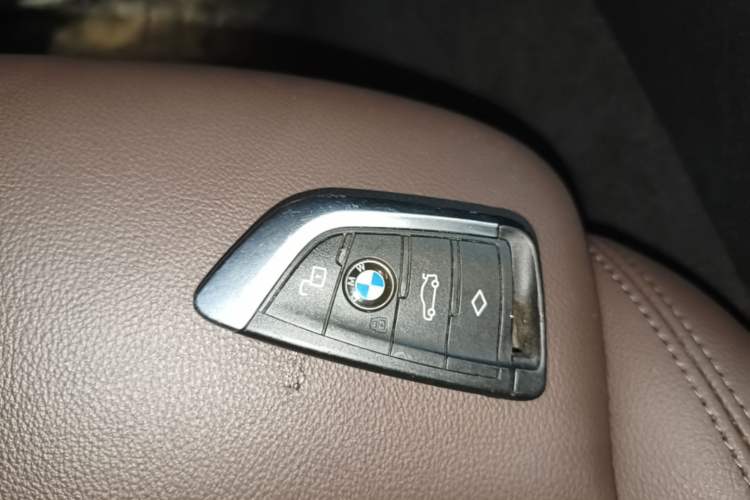 Used BMW i3 2024 eDrive 40 L Midnight Edition Vehicle Key