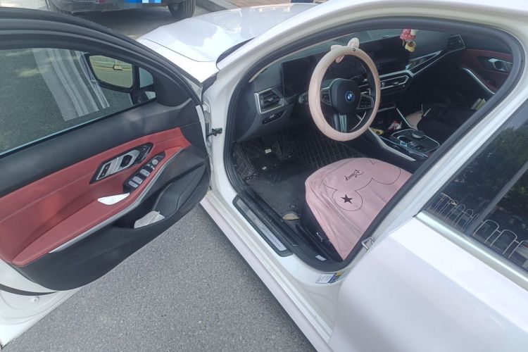 Used BMW i3 2024 eDrive 35 L Driver Seat
