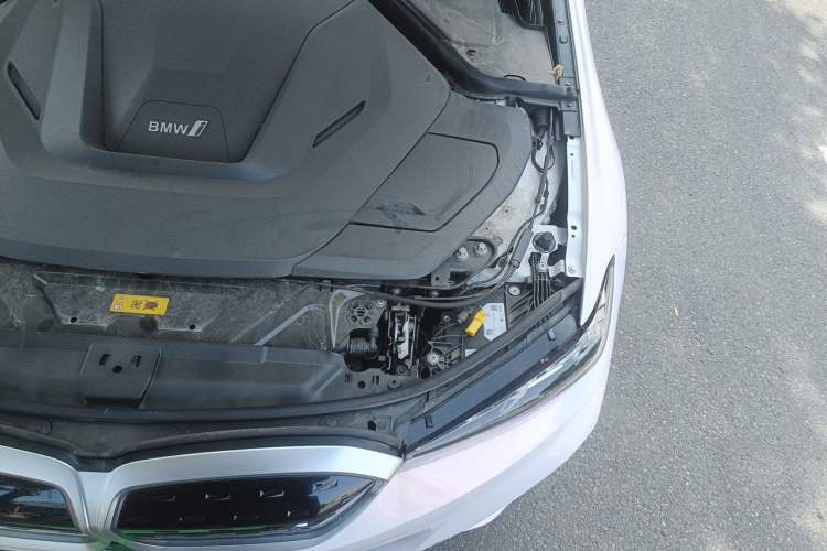 Used BMW i3 2024 eDrive 35 L Engine Bay Left