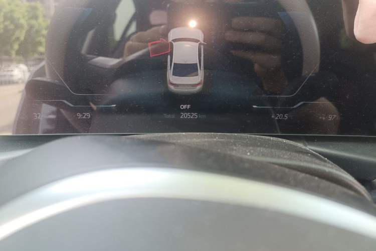 Used BMW i3 2024 eDrive 35 L Odometer Close Up