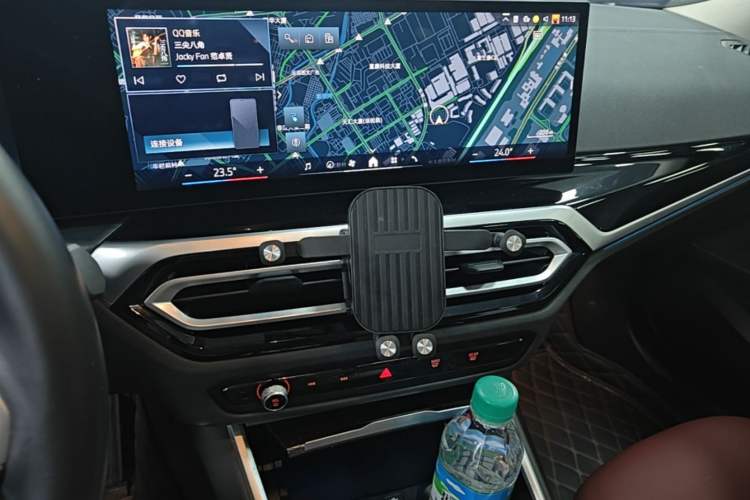 Used BMW i3 2024 eDrive 40 L Midnight Sports Package Audio And AC Panel