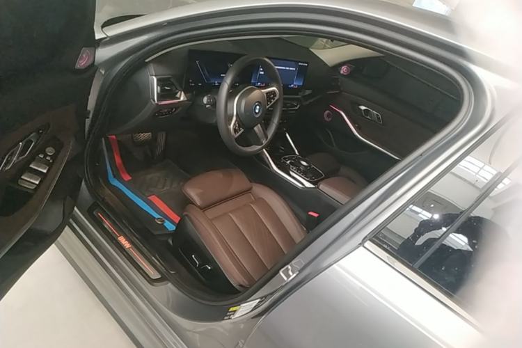 Used BMW i3 2024 eDrive 35 L Driver Seat