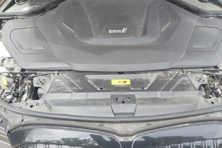 Used BMW i3 2024 eDrive 35 L Engine Bay
