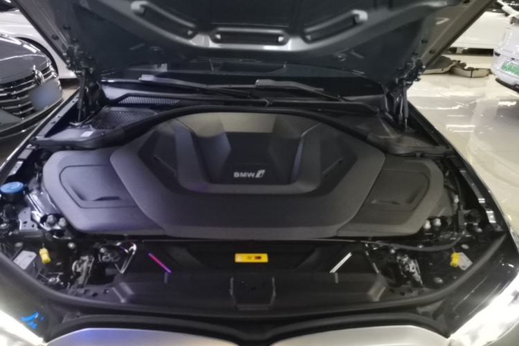 Used BMW i3 2024 eDrive 35 L Engine Bay