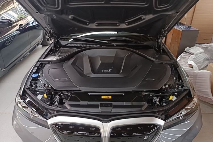 Used BMW i3 2024 eDrive 35 L Engine Bay