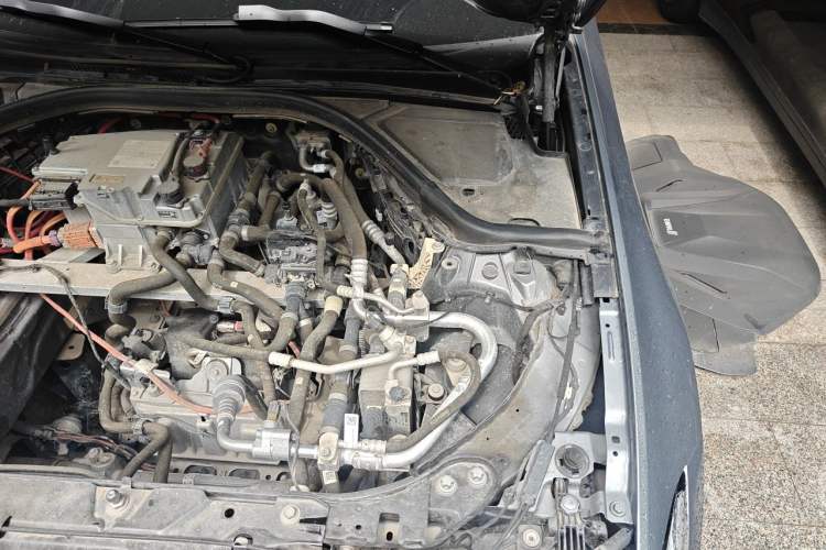 Used BMW i3 2024 eDrive 35 L Engine Bay Left