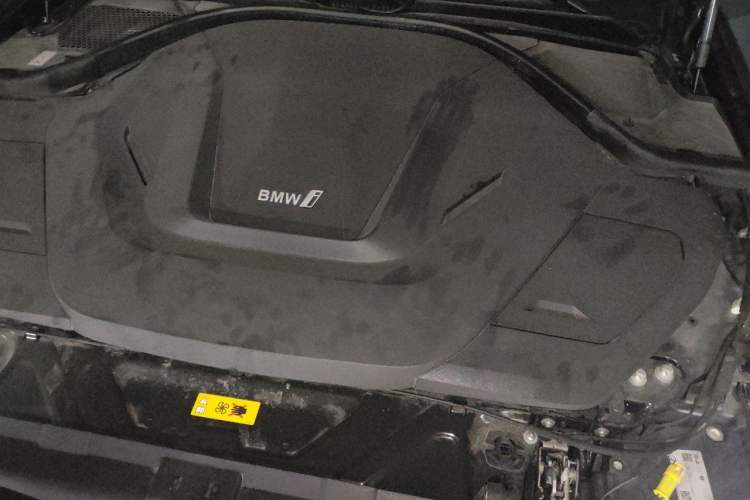 Used BMW i3 2024 eDrive 40 L Midnight Edition Engine Bay Left
