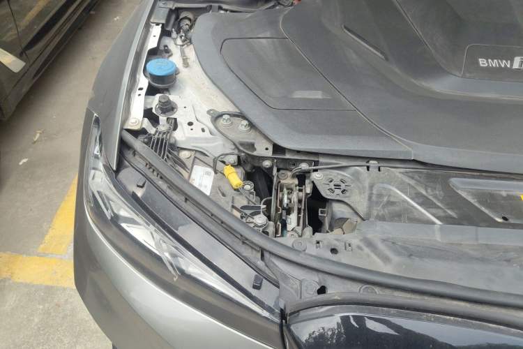 Used BMW i3 2024 eDrive 35 L Engine Bay Right