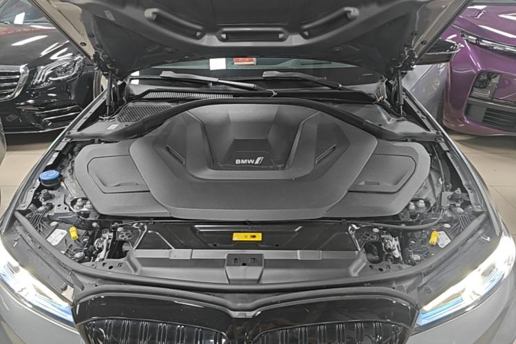 Used BMW i3 2024 eDrive 40 L Midnight Sports Package Engine Bay
