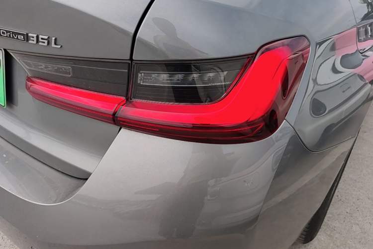 Used BMW i3 2024 eDrive 35 L Exterior 3
