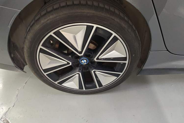 Used BMW i3 2024 eDrive 40 L Midnight Sports Package Exterior 8