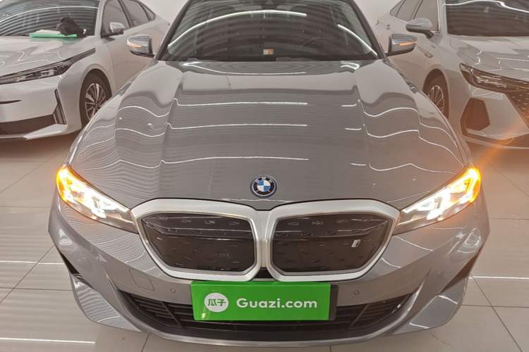 Used BMW i3 2024 eDrive 35 L Front