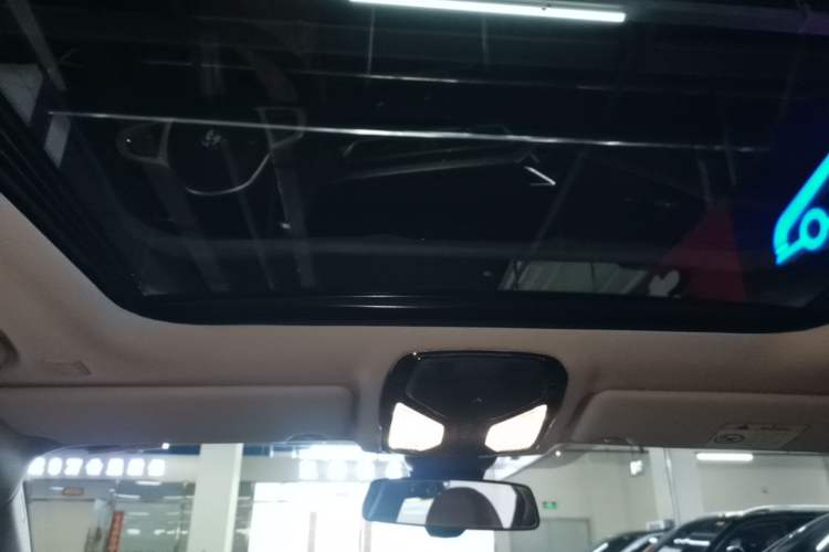Used BMW i3 2024 eDrive 35 L Headliner