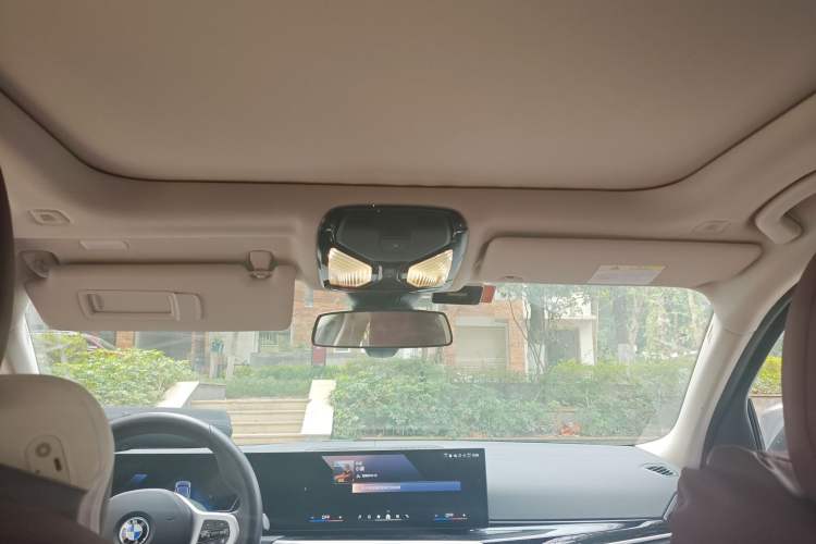 Used BMW i3 2024 eDrive 35 L Headliner