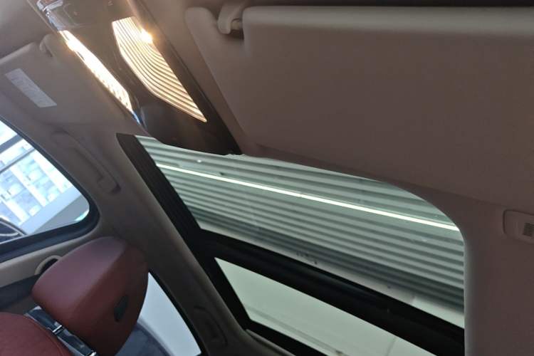 Used BMW i3 2024 eDrive 35 L Headliner