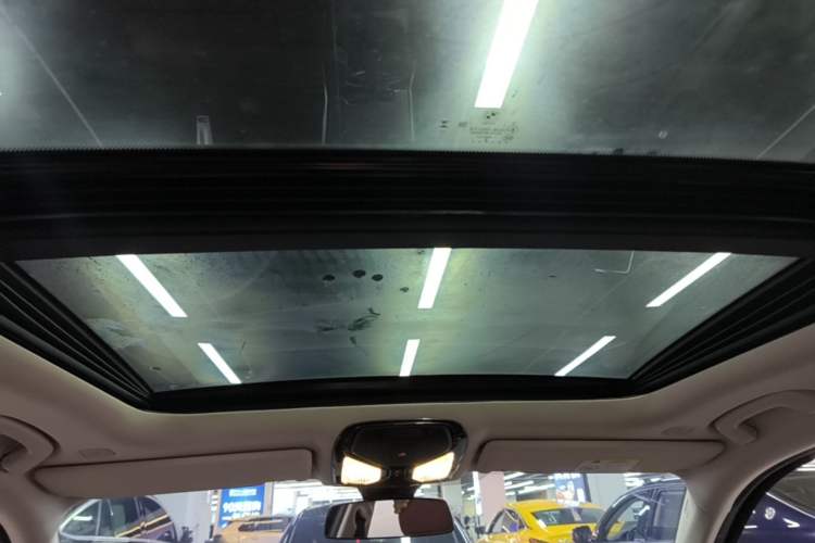 Used BMW i3 2024 eDrive 40 L Midnight Edition Headliner