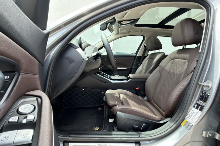 Used BMW i3 2024 eDrive 35 L Left Front Seat