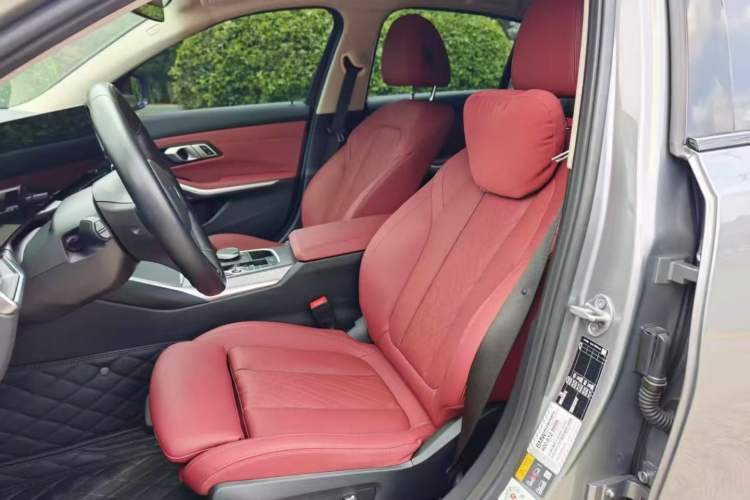 Used BMW i3 2024 eDrive 40 L Midnight Sports Package Left Front Seat
