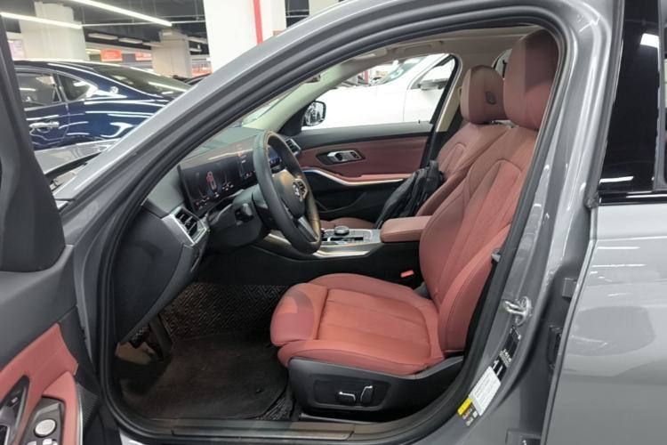 Used BMW i3 2024 eDrive 40 L Midnight Edition Left Front Seat