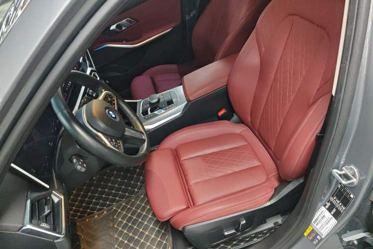 Used BMW i3 2024 eDrive 40 L Midnight Sports Package Left Front Seat