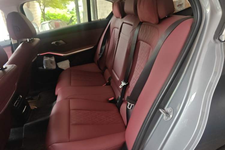 Used BMW i3 2024 eDrive 35 L Left Rear Seat