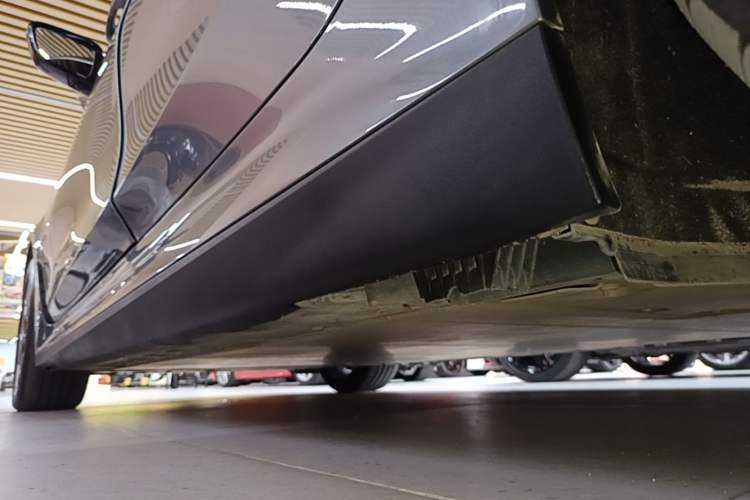 Used BMW i3 2024 eDrive 35 L Left Side Sill