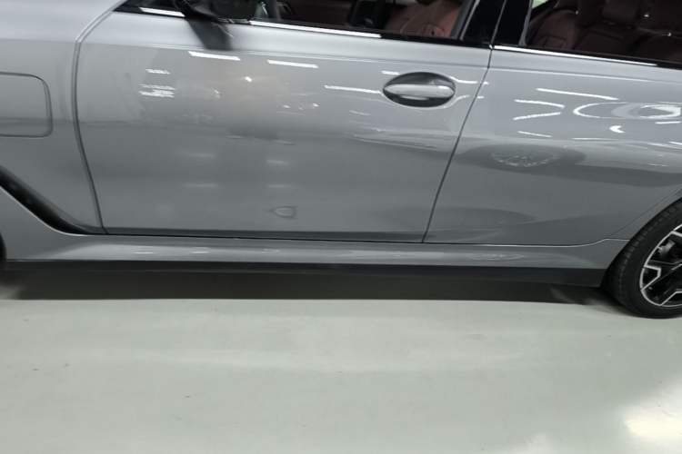 Used BMW i3 2024 eDrive 40 L Midnight Edition Left Side Sill