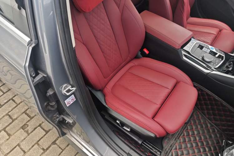 Used BMW i3 2024 eDrive 35 L Right Front Seat