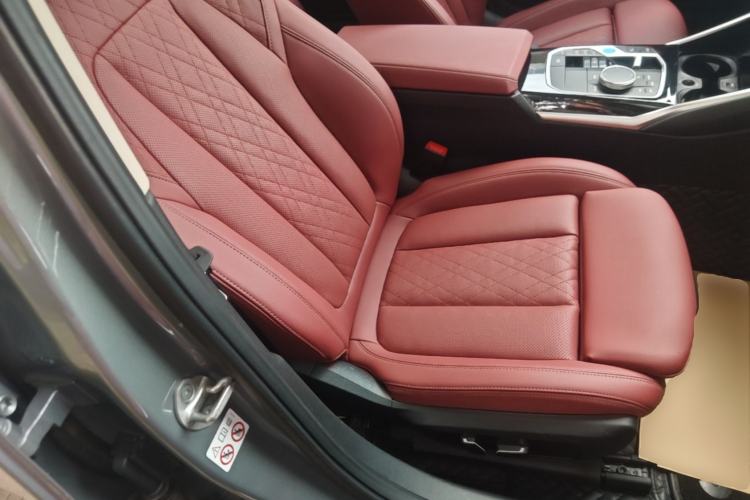 Used BMW i3 2024 eDrive 35 L Right Front Seat