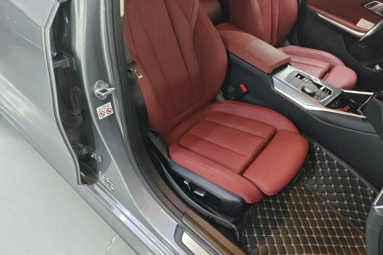 Used BMW i3 2024 eDrive 40 L Midnight Sports Package Right Front Seat