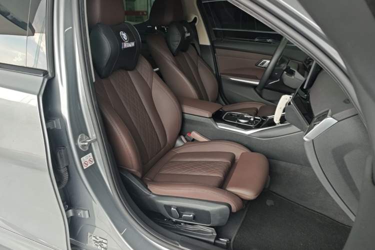 Used BMW i3 2024 eDrive 35 L Right Front Seat